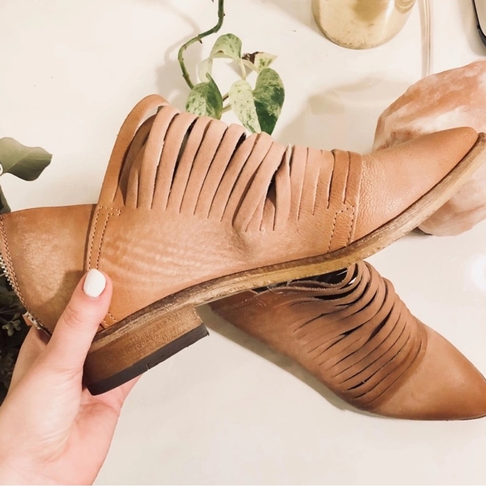Free People / Lost Valley Sliced Leather Booties size 40 - Picture 2 of 9